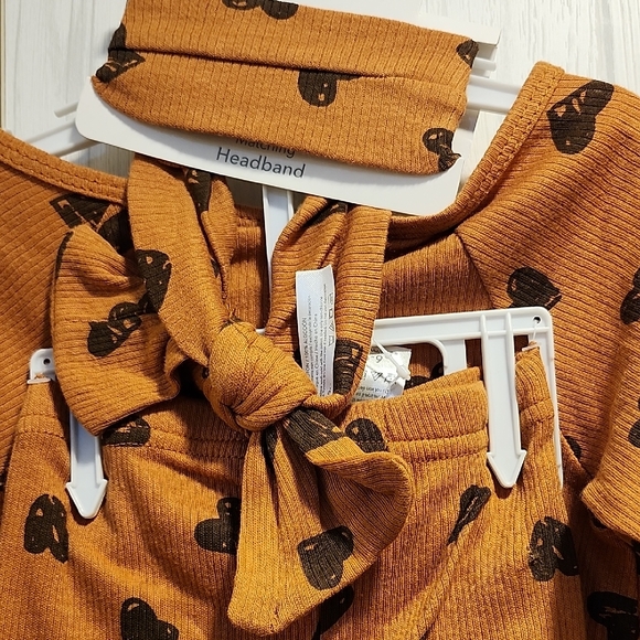 Emily and Oliver Baby Outfit with Headband - Picture 4 of 7